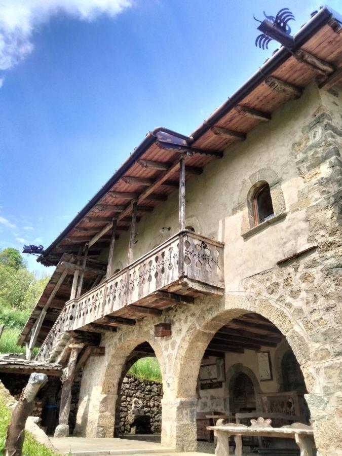 Dossena Dimora Storica Al Lac Conte Tomaselli Villa Madonna della Costa Bagian luar foto