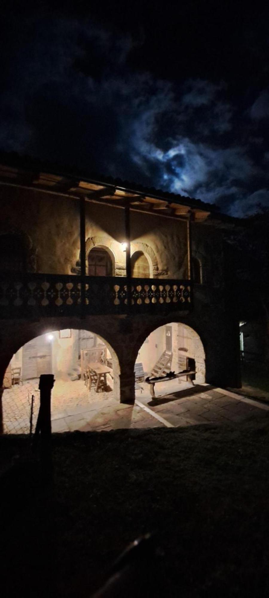 Dossena Dimora Storica Al Lac Conte Tomaselli Villa Madonna della Costa Bagian luar foto